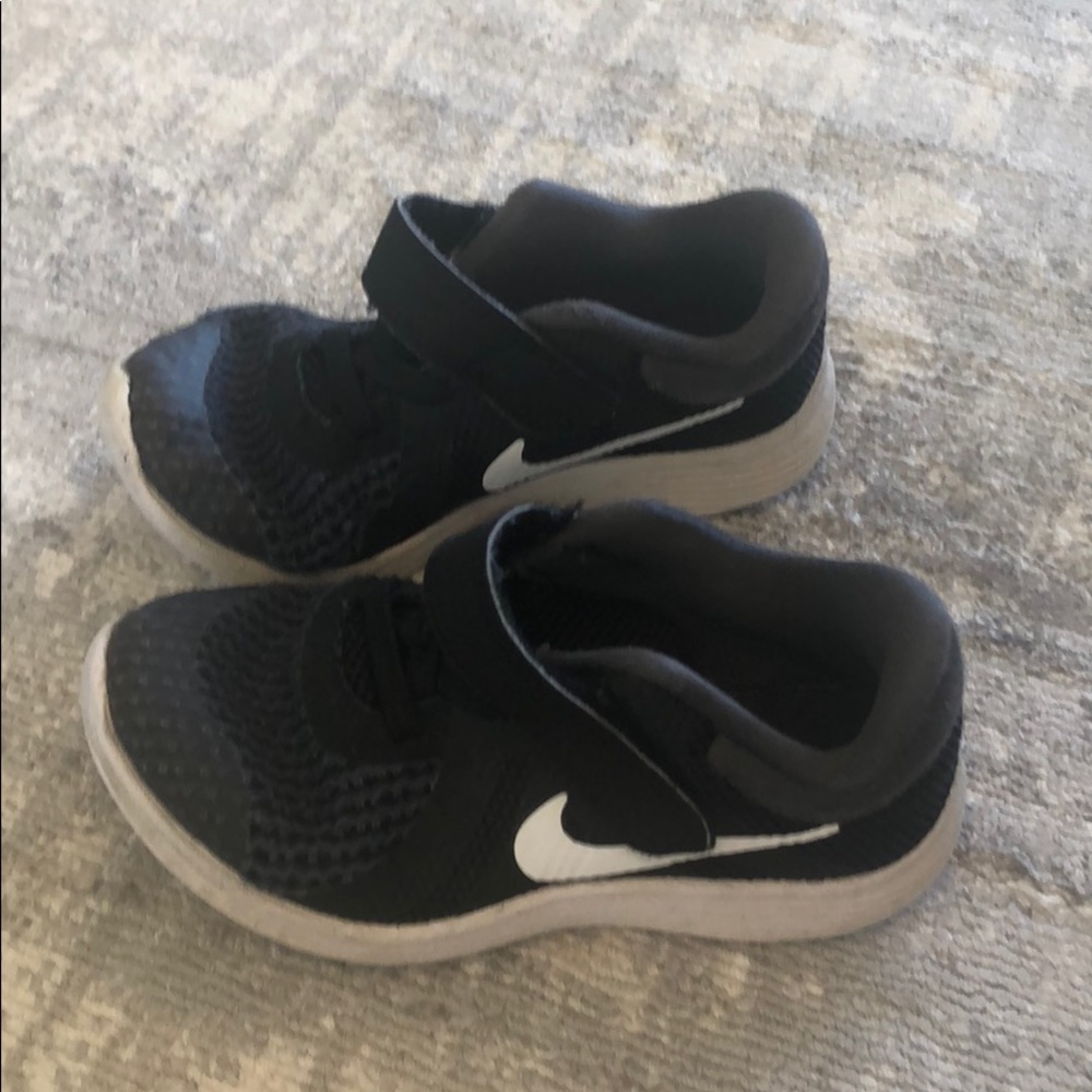 Nike toddler boy sneakers